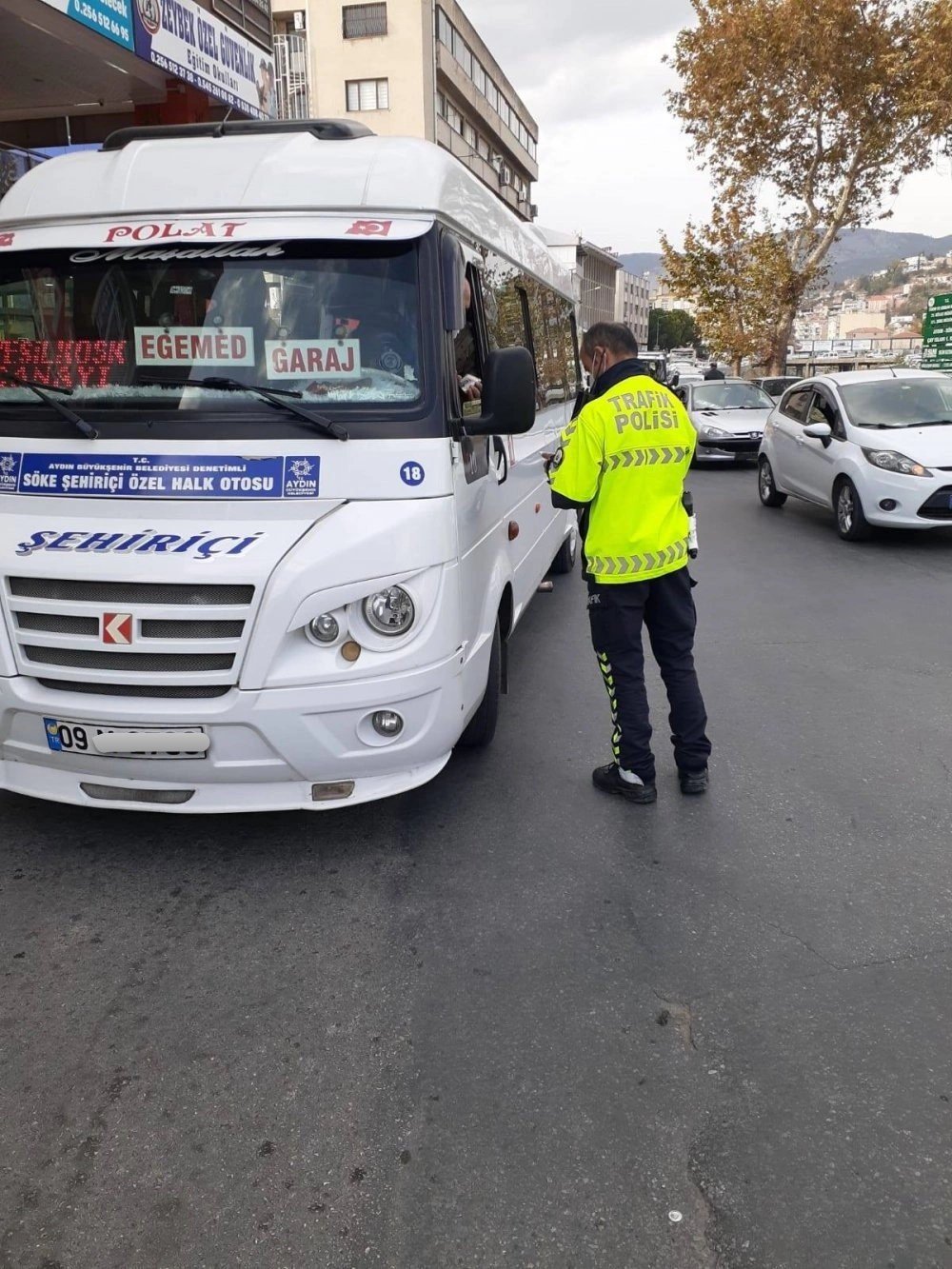 Söke’de sivil trafikçiler, kuralsızlara acımadı