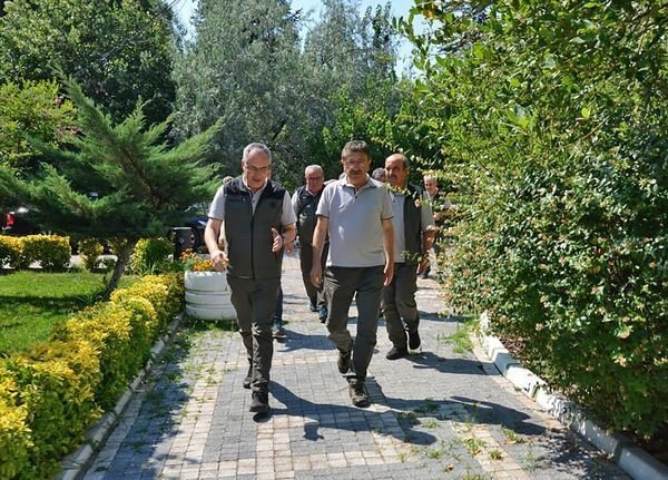 Tarım ve Orman Bakan Yardımcısı Dr. Veysel Tiryaki Edremit’i ziyaret etti
