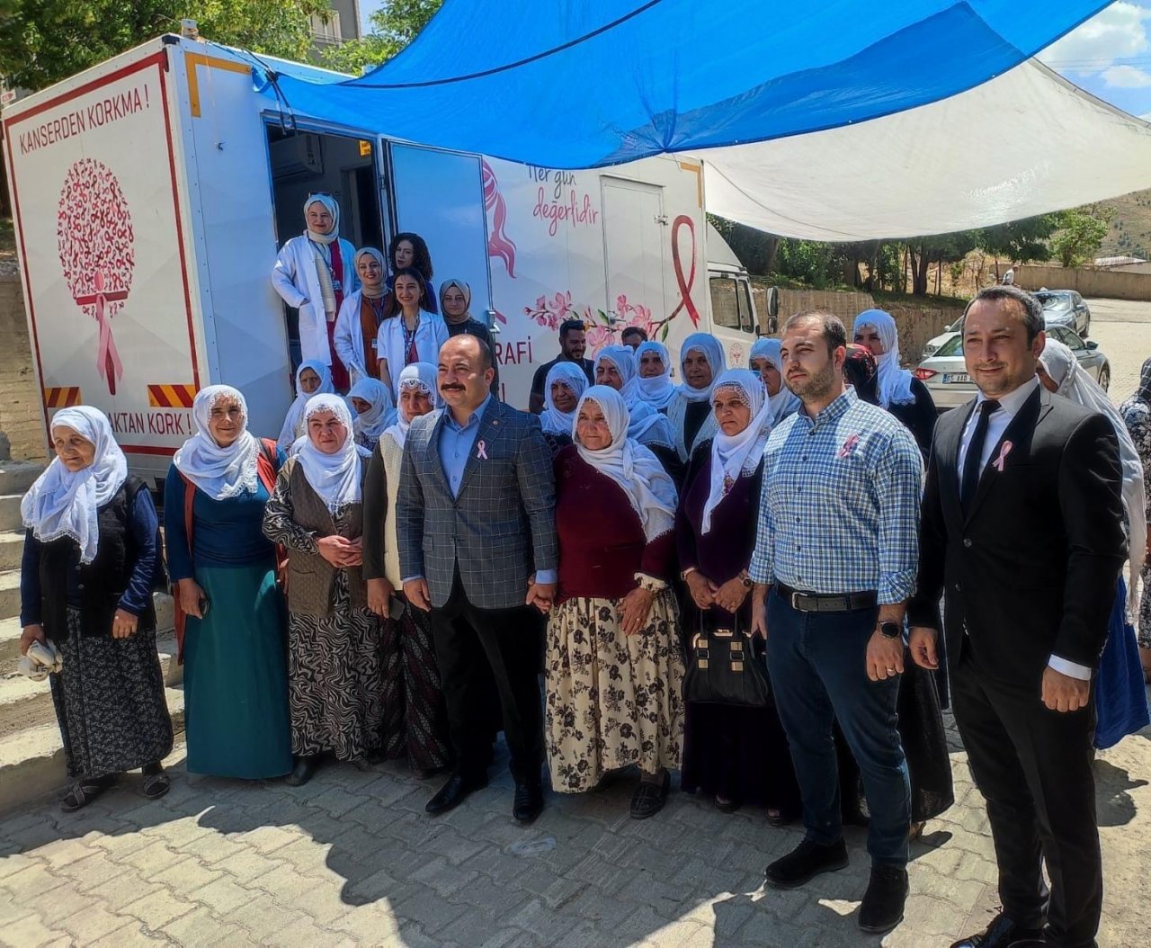 Bahçesaray’da meme kanseri taraması