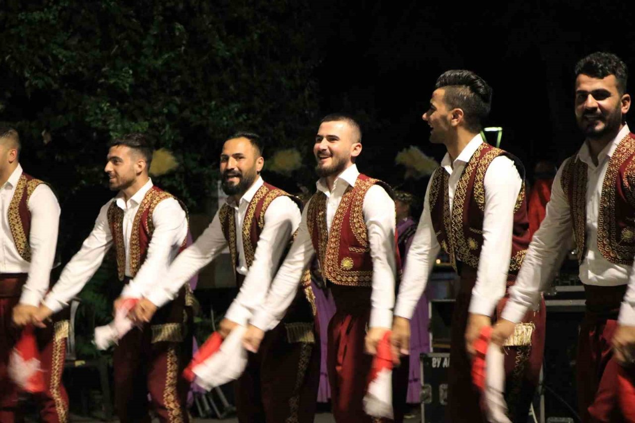Türk Boyları Kültür Şöleni Çiftlikköy’de devam etti