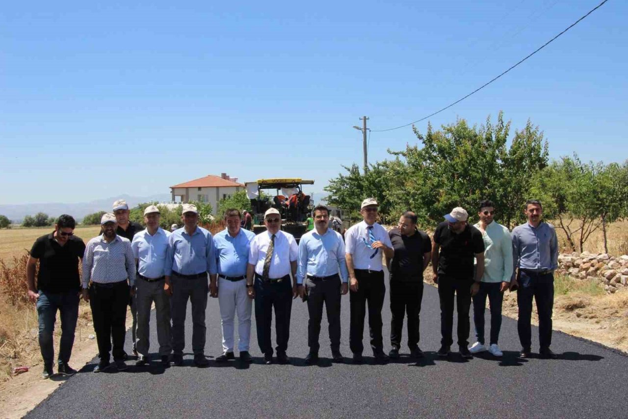 Köyün yıllardır devam eden yol sorununu İl Özel İdaresi çözdü