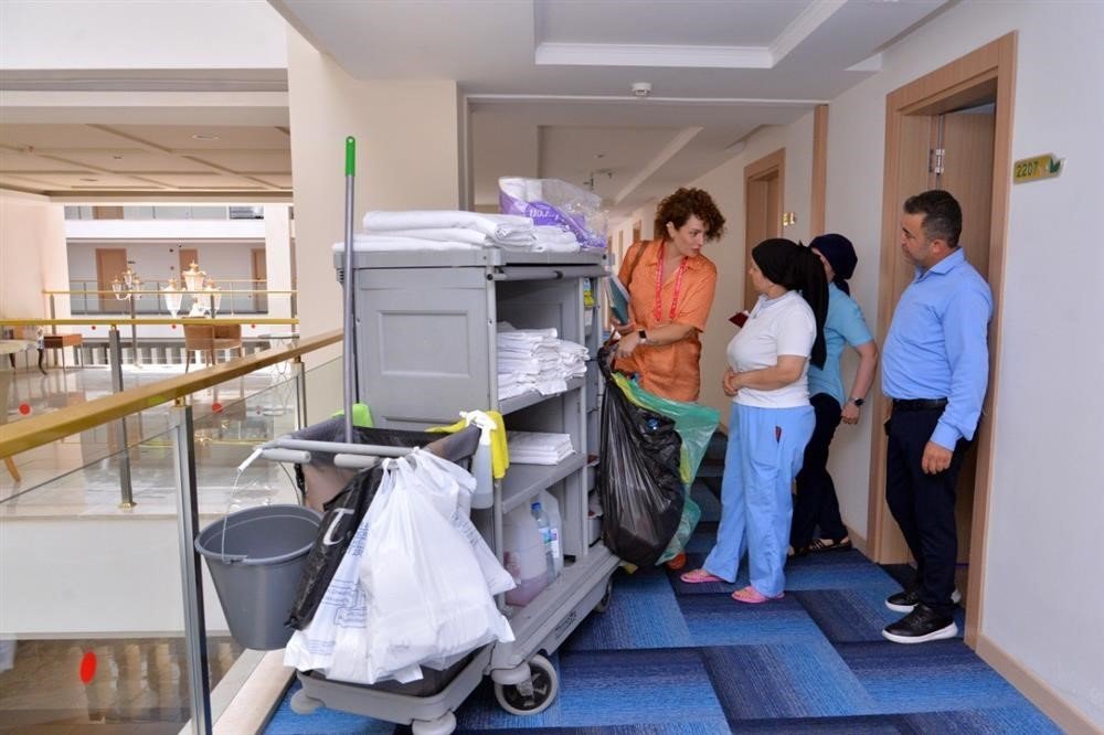 Alanya Belediyesi’nden otellere sıfır atık eğitimi