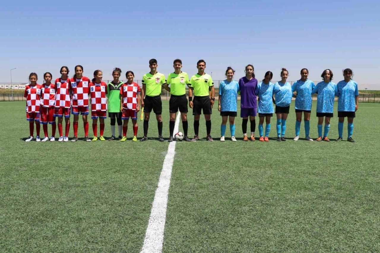 Anadolu Yıldızlar Ligi, futbol yarı final müsabakaları Muş’ta yapıldı