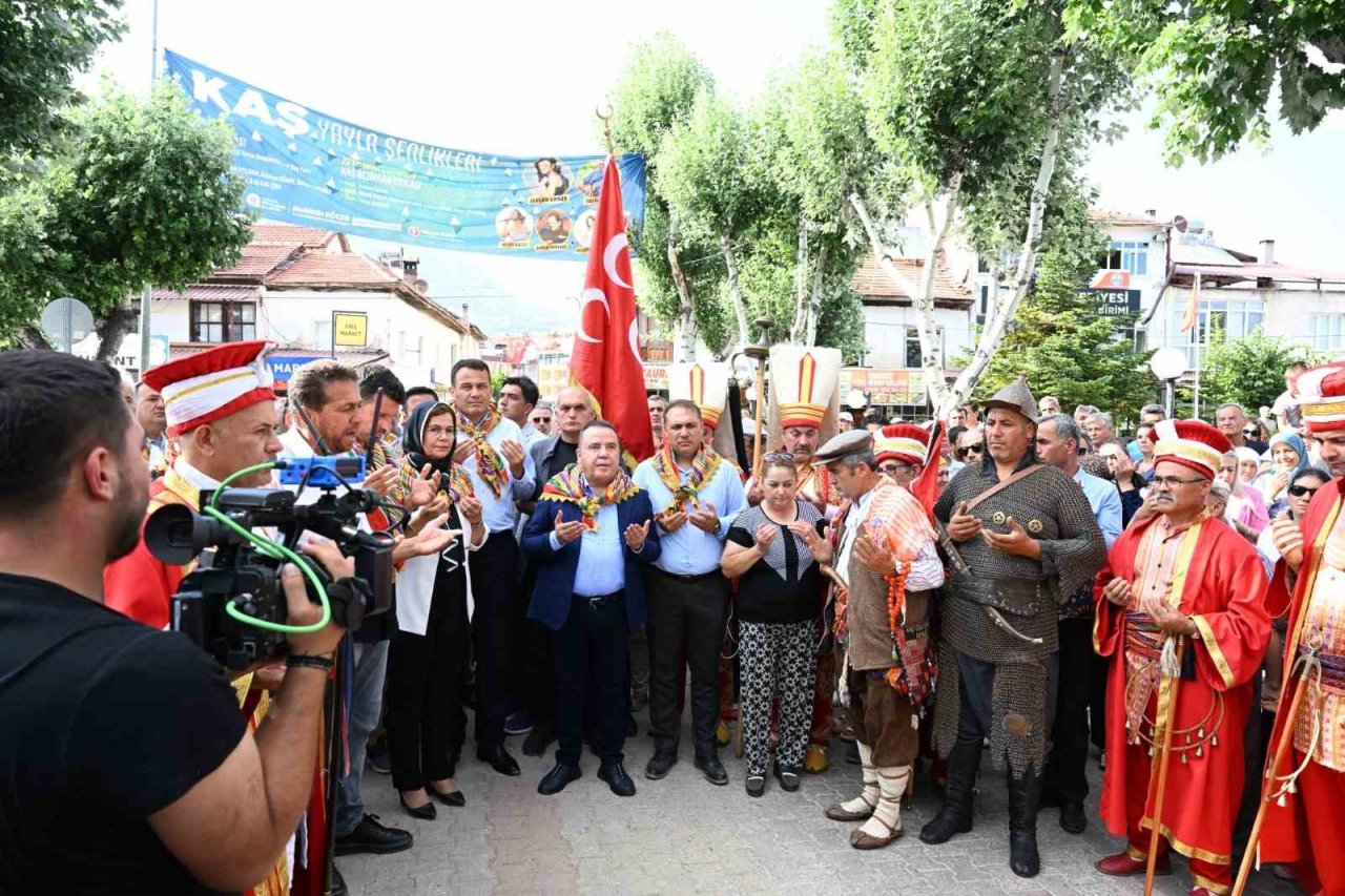Kaş’ta Yayla Şenlikleri coşkusu