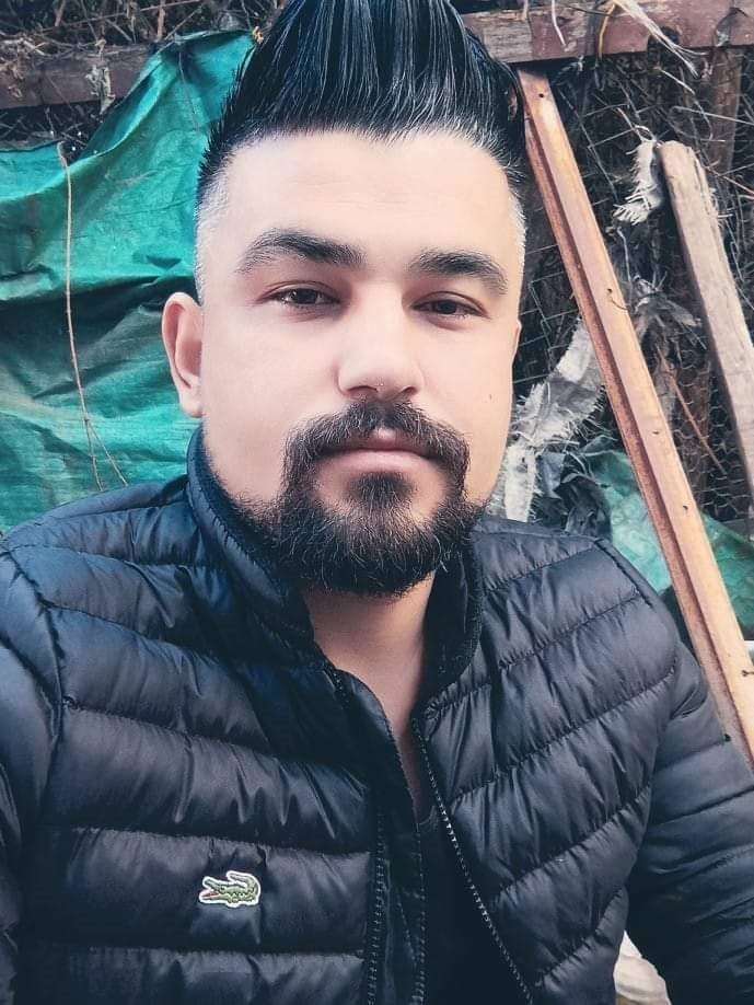 Evinde göğsünden tabancayla vurulan genç hayatını kaybetti