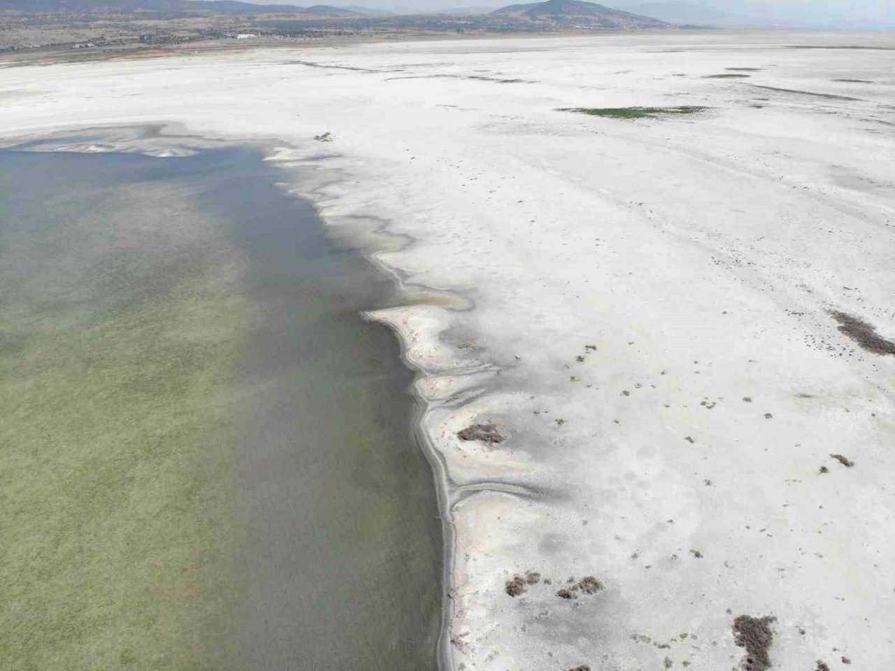 Kuraklıkla boğuşan Burdur Gölü son elli yılda üçte birini kaybetti