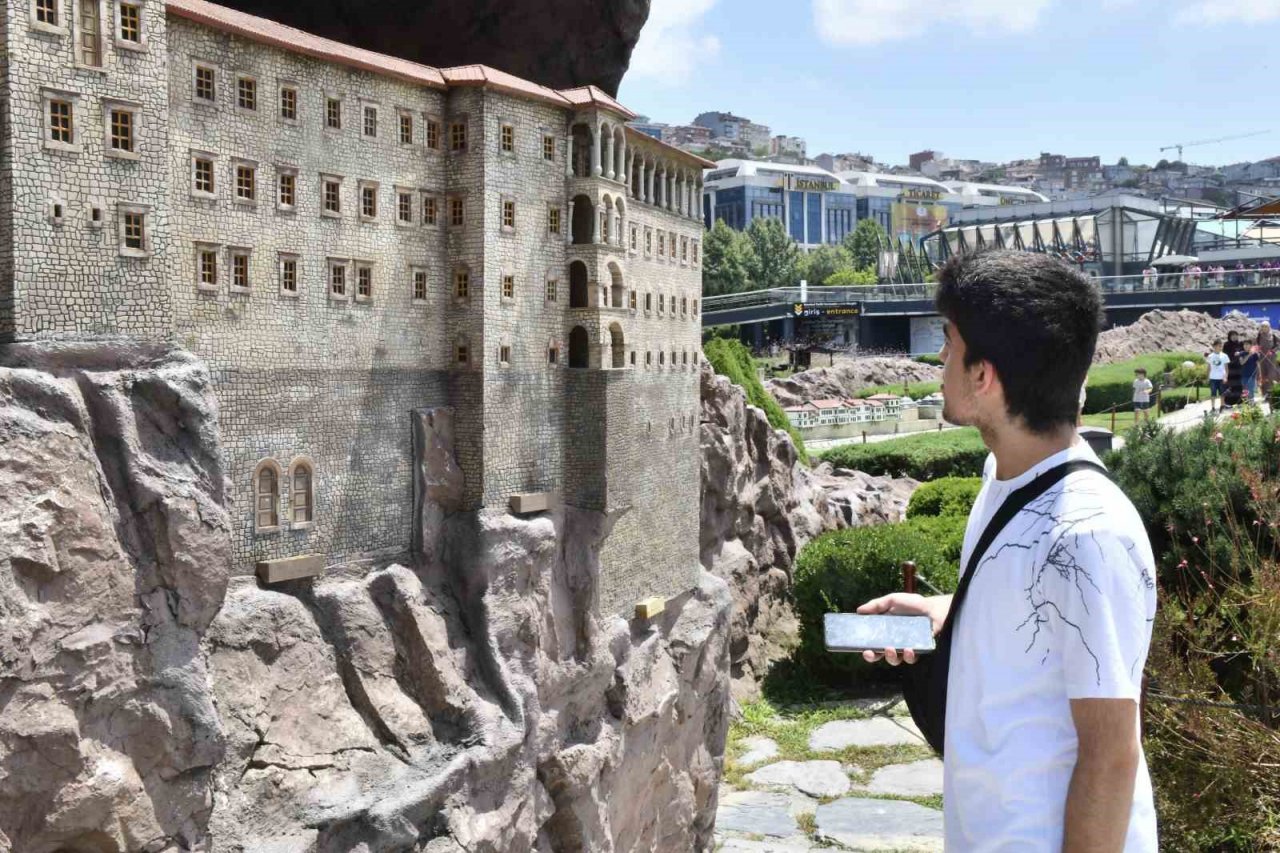 Esenyurt Belediyesi’nden özel çocuklar için kültür gezisi