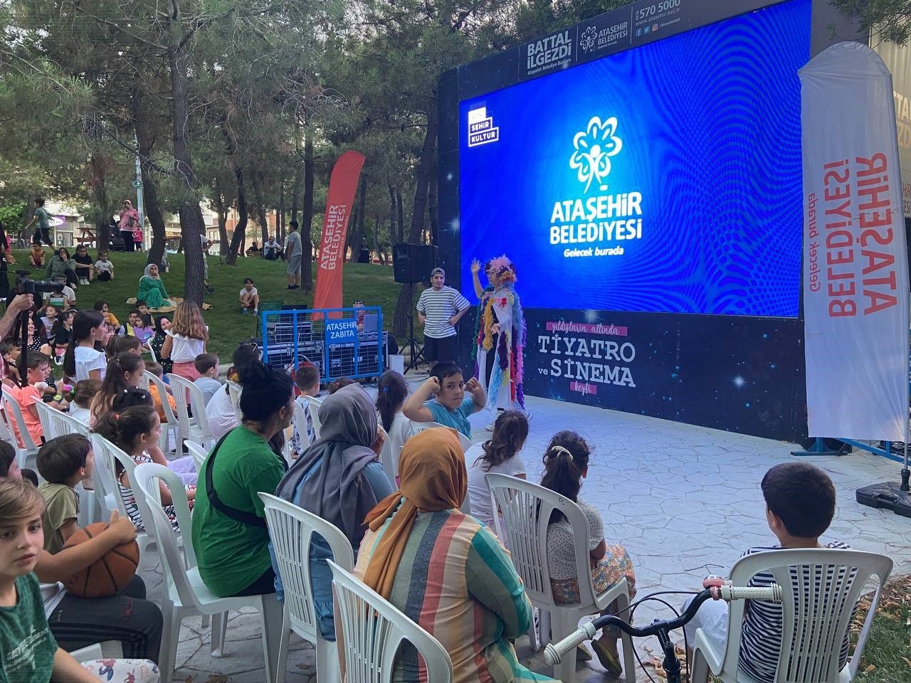 Ataşehir Belediyesi çocuklar için ‘Tiyatro ve Sinema Günleri’ düzenledi