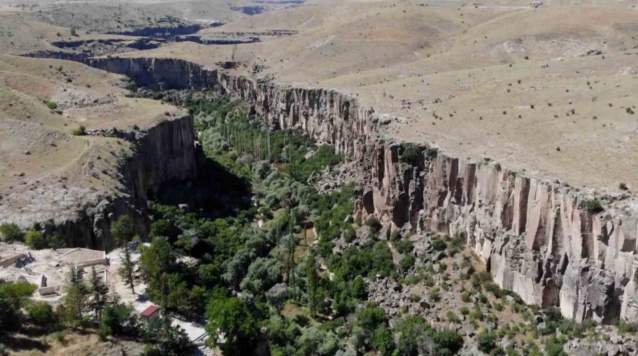 Dünyanın 2. en büyük kanyon vadisine ziyaretçi akını