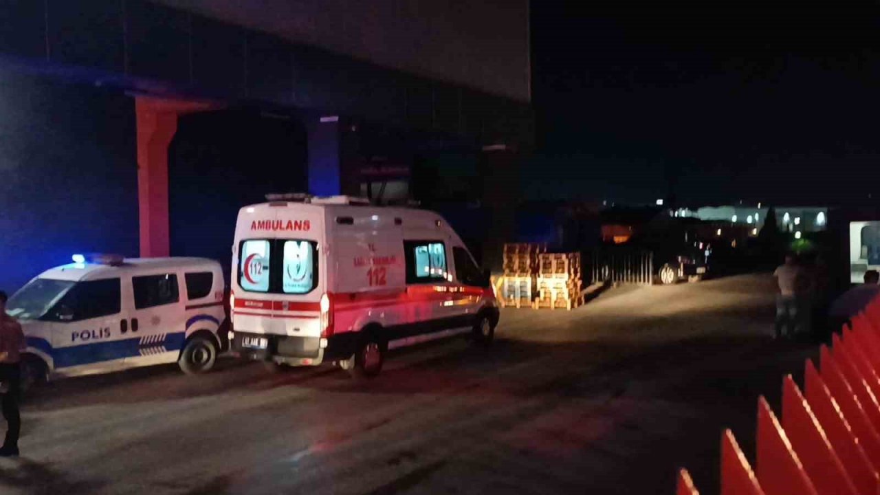 Toptan markette yangın: Söndürme sistemi faciayı önledi