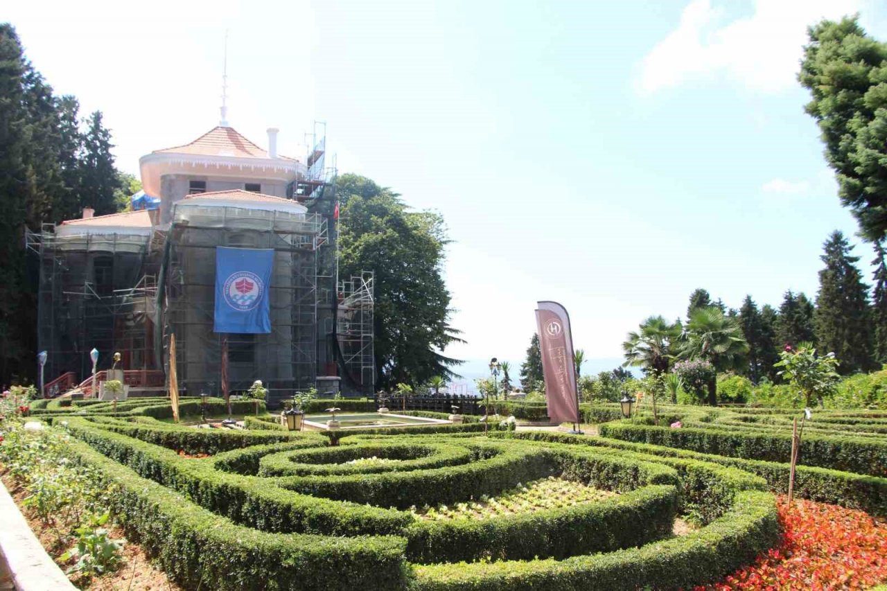 Atatürk’ün vasiyetini yazdığı 133 yıllık köşkte restorasyon çalışmaları titizlikle sürüyor