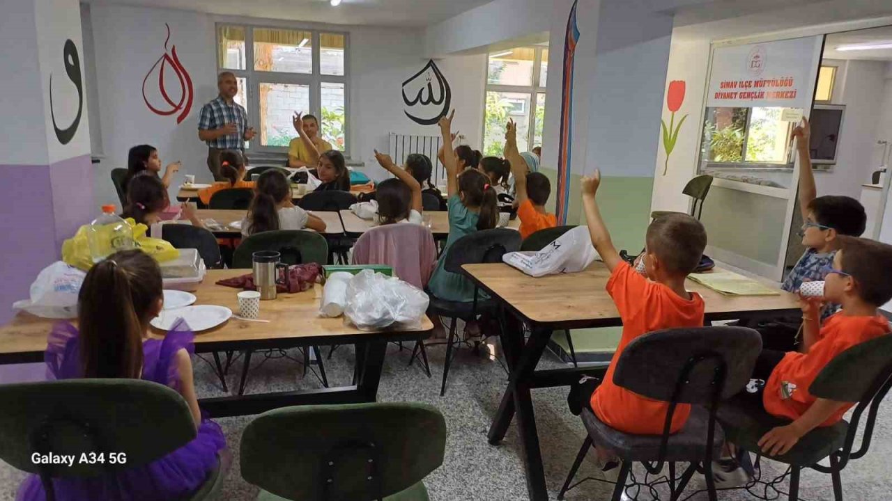 Simav’da Yaz Kur’an Kursu öğrencilerine seminer