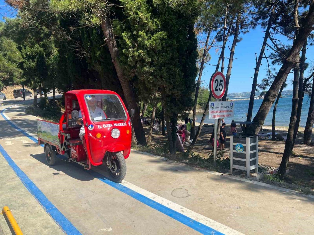 Hamsilos ve Akliman’a motosikletli temizlik ekibi