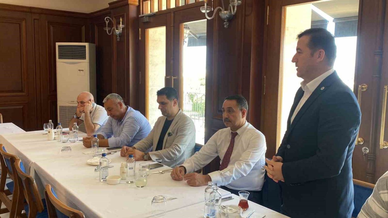 Vali Yılmaz: "Osmaniyespor için herkesin desteğini bekliyorum"