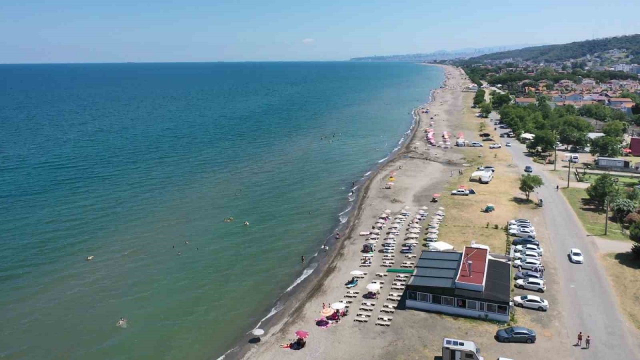 Samsun plajları hareketlendi