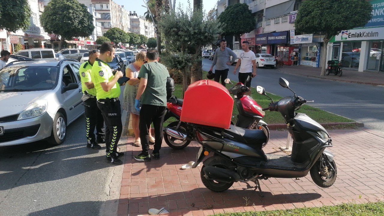 Motosiklet kazası Alman kadını ağlattı