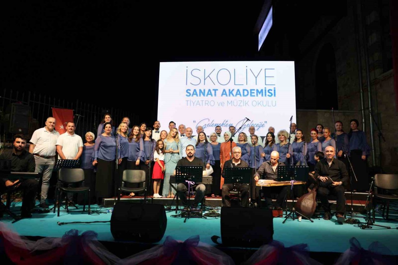 İskoliye Sanat Günleri ile vatandaşlar müziğe doydu