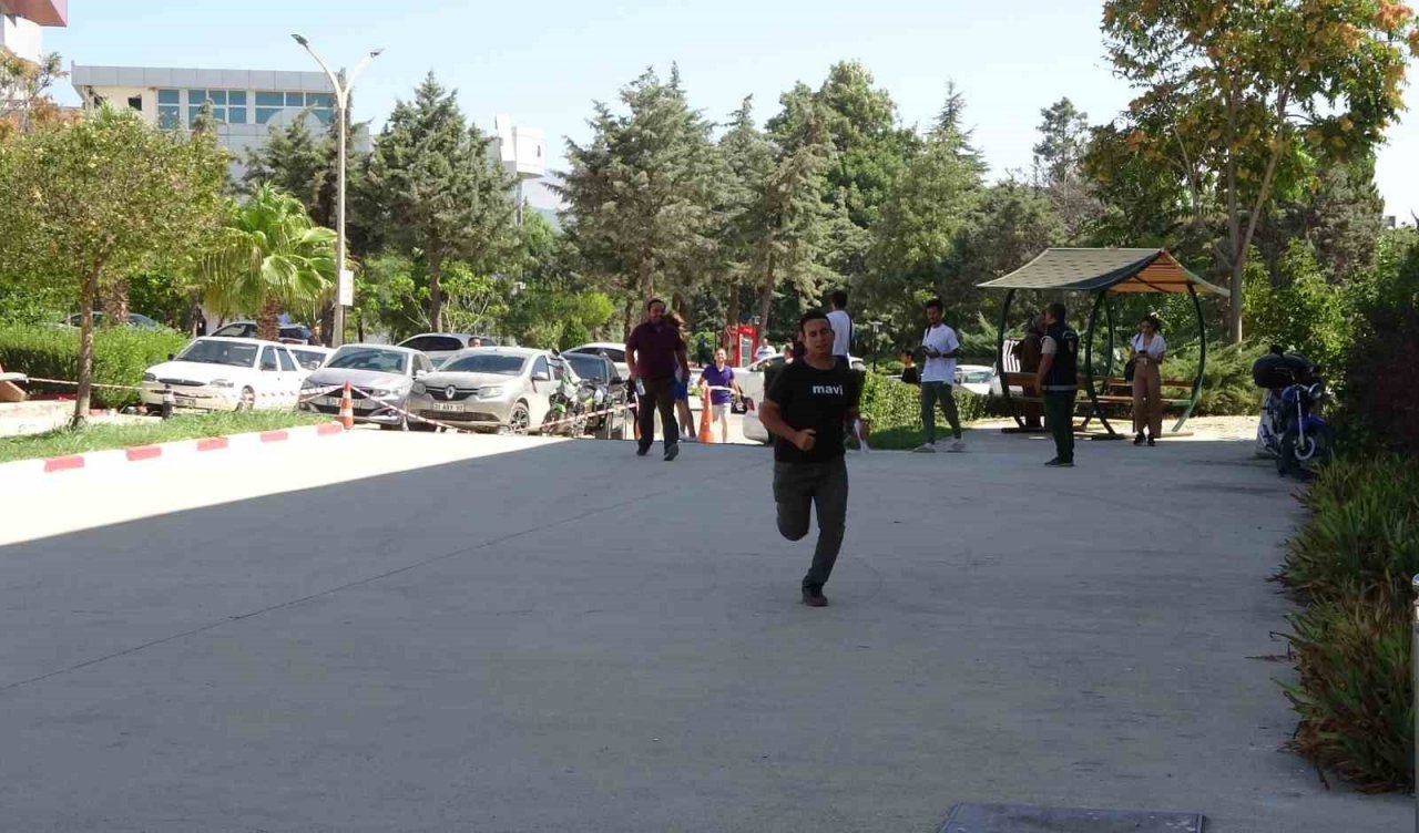 Enkaz kentte KPSS maratonu