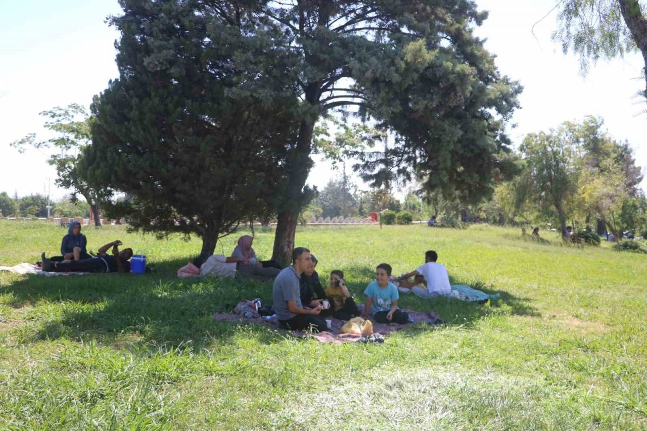 Enkaz kentte KPSS maratonu