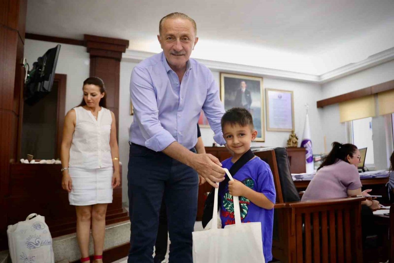 Başkan Atabay başarılı sporcular ile buluştu