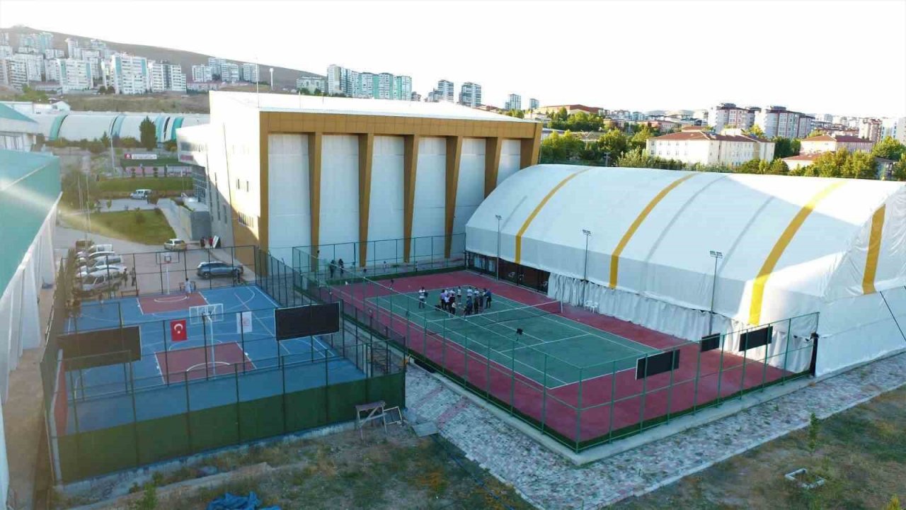 Elazığ’da 54 sahanın yapımı tamamlandı