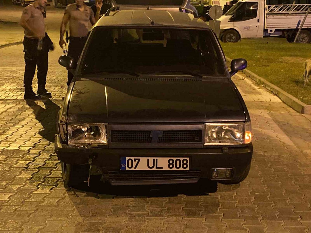 Otomobille çarpışan motosiklet sürücüsü ağır yaralandı