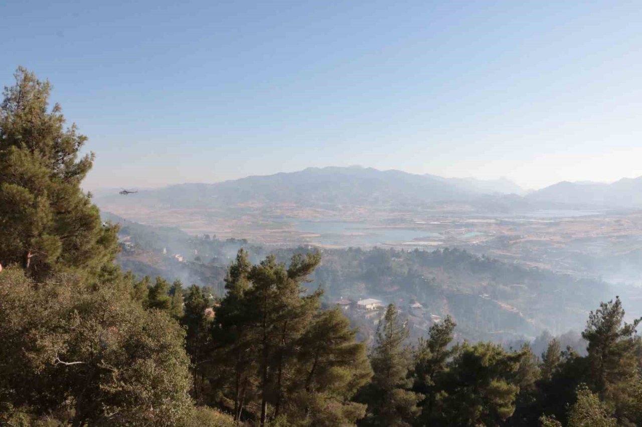 Vali Coşkun: “(Kahramanmaraş orman yangını) Birkaç saate kontrol altına almayı hedefliyoruz”