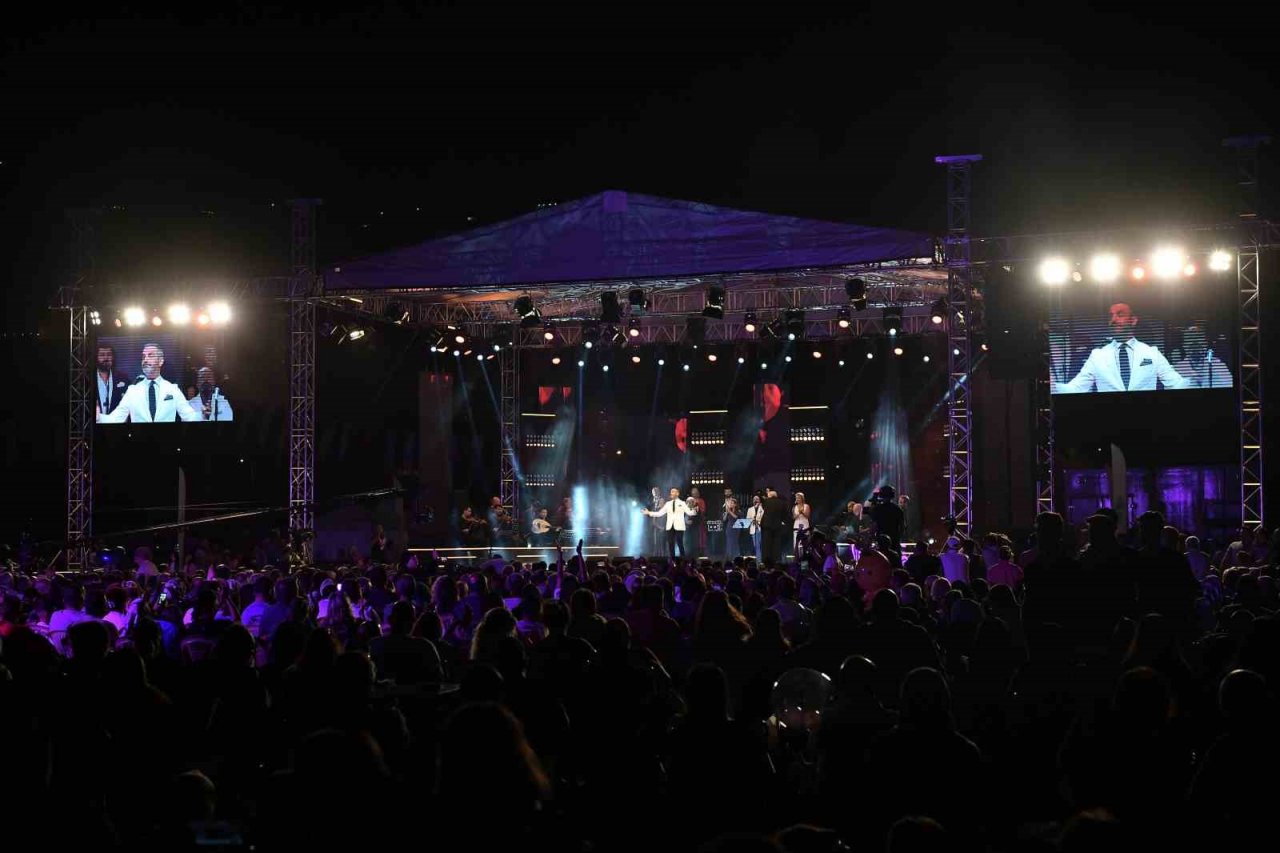 TRT Sanatçıları Şehir Konserleri Kayseri’de Yapıldı