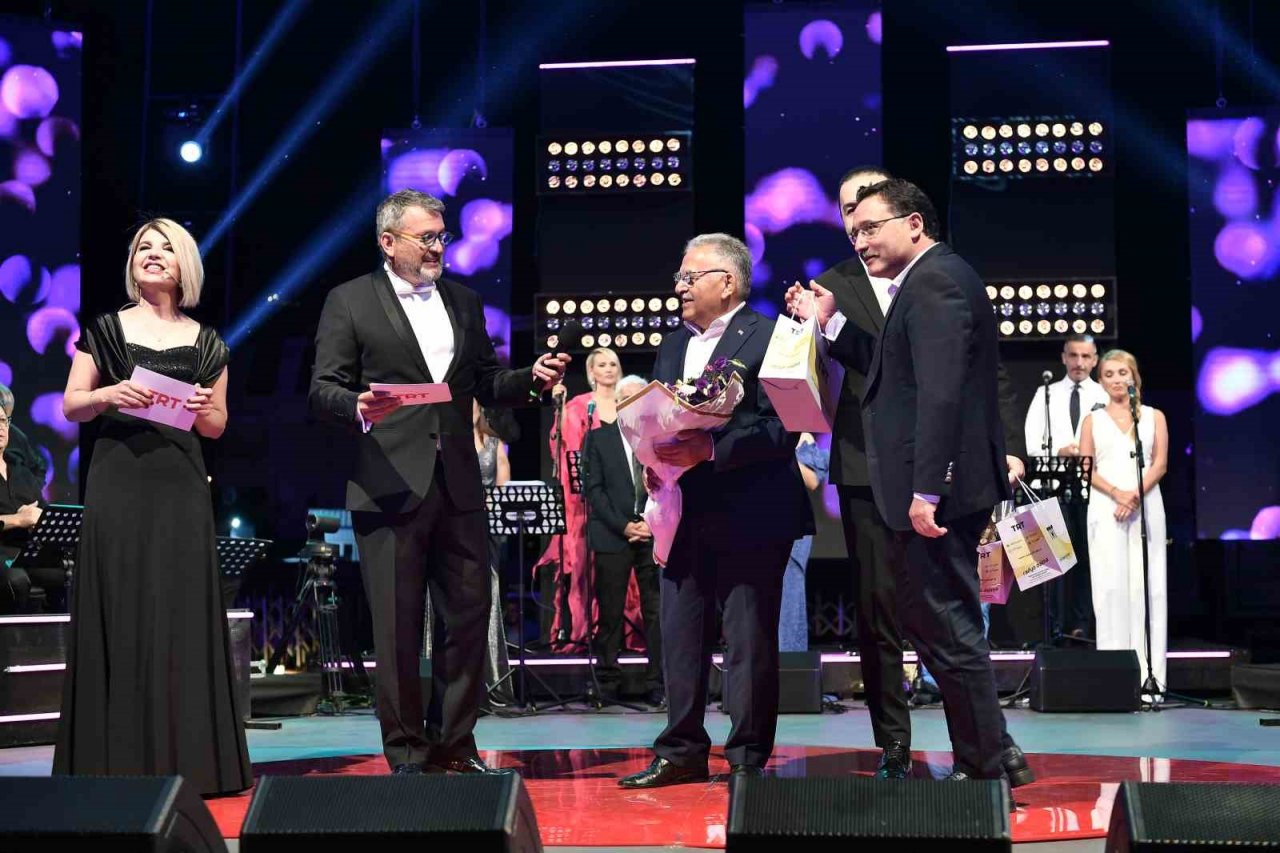 TRT Sanatçıları Şehir Konserleri Kayseri’de Yapıldı
