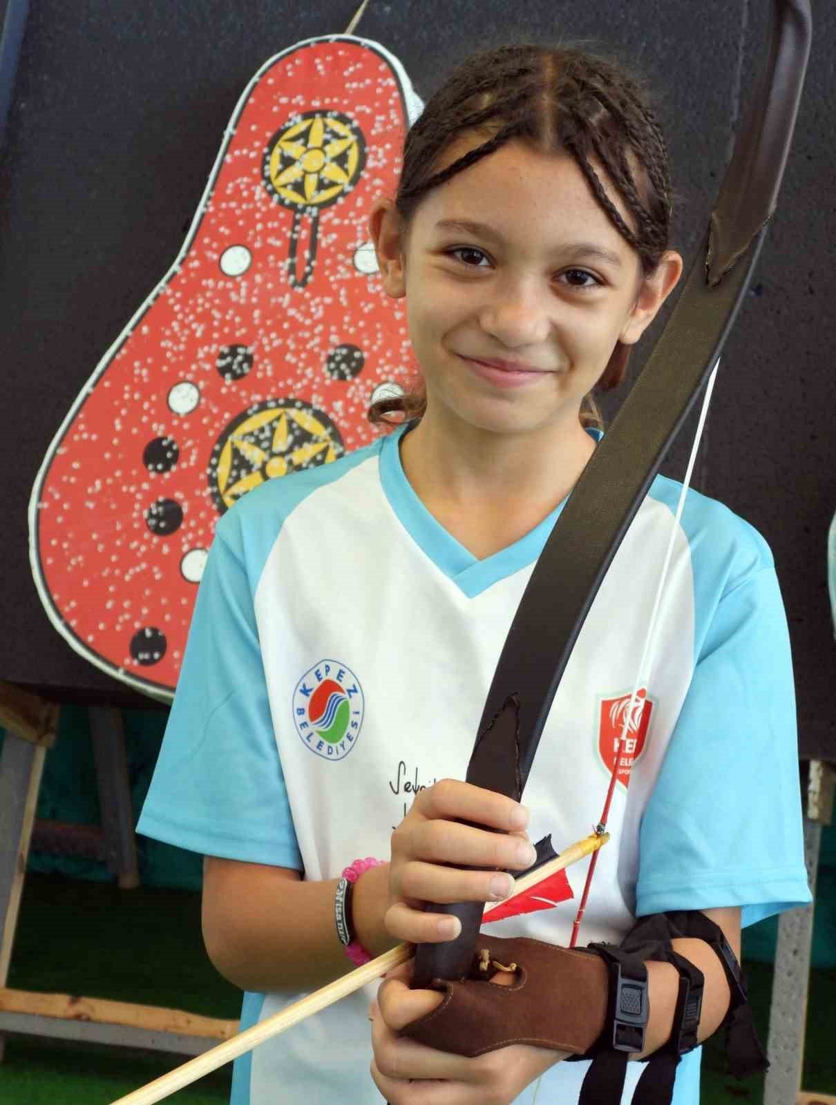 Kepez’in okçuları gelenekseli öğrendi