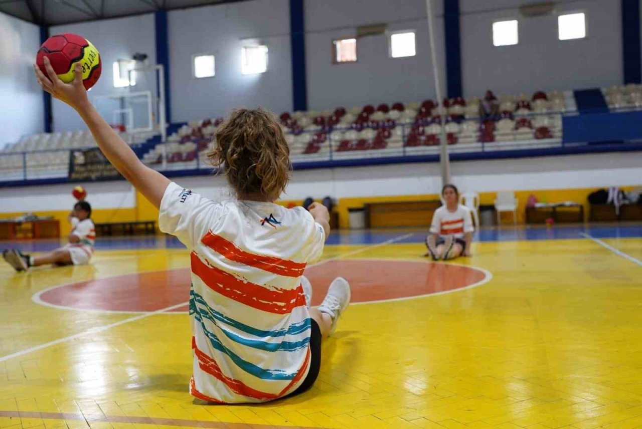 Yaz okullarına hentbol damgası