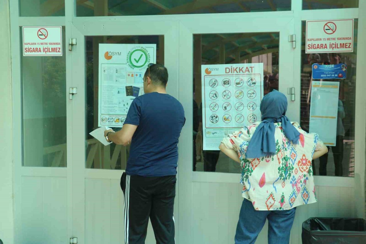 "Binanın önünde bekliyordum" dese de içeri alınmadı