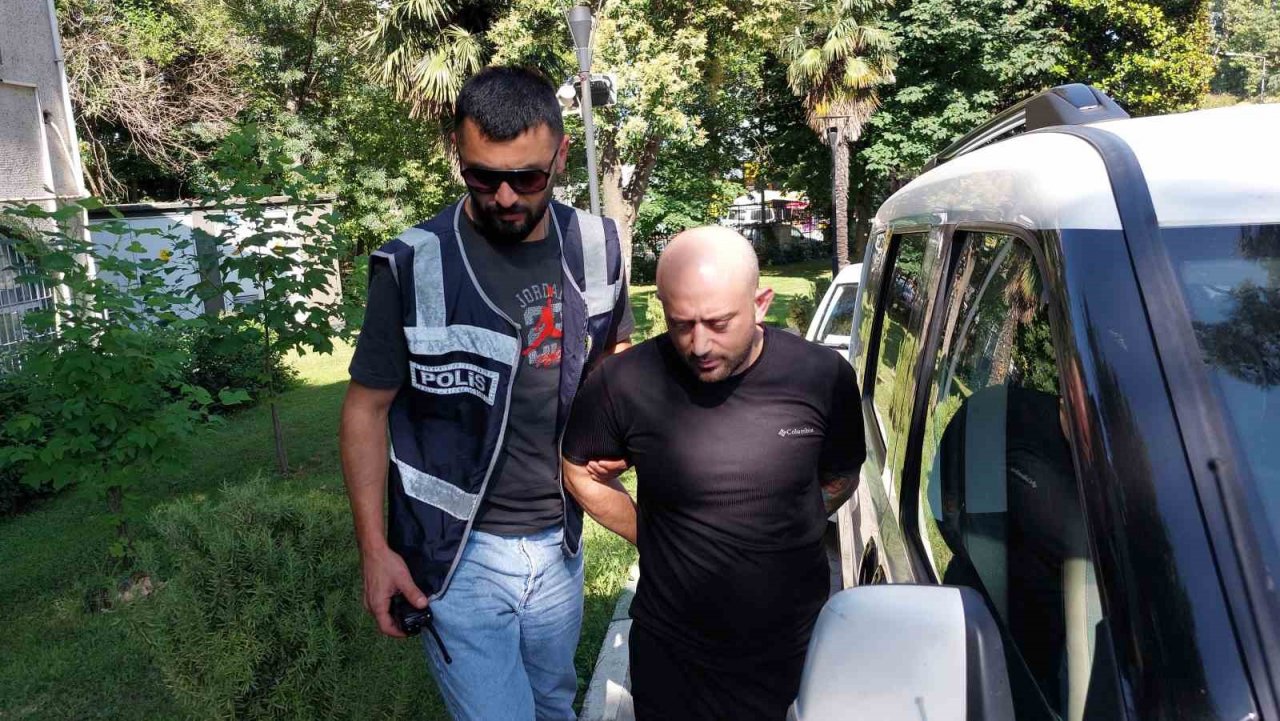 Evinde tabancayla vurulan şahsın ölümünde 2 tutuklama