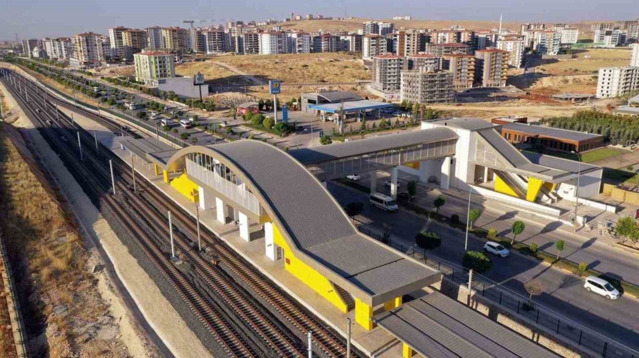 Ankara-İzmir Hızlı Treni ile 14 saatlik yolculuk 3,5 saate inecek