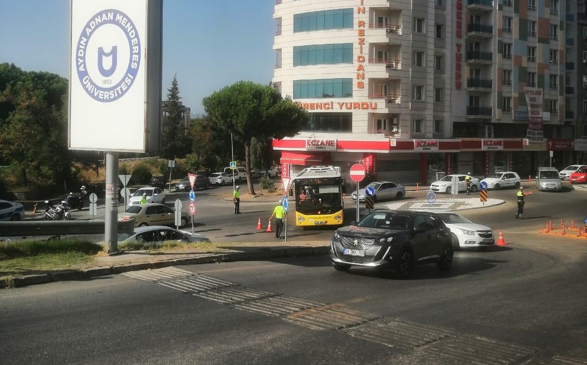 Aydın’da trafik ekiplerinden ’KPSS’ seferberliği