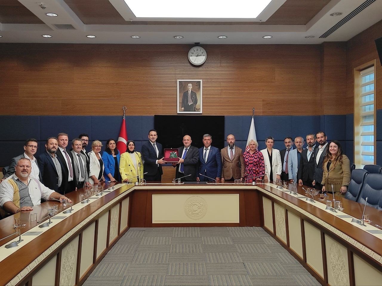 AK Parti heyeti tam kadro Ankara’da