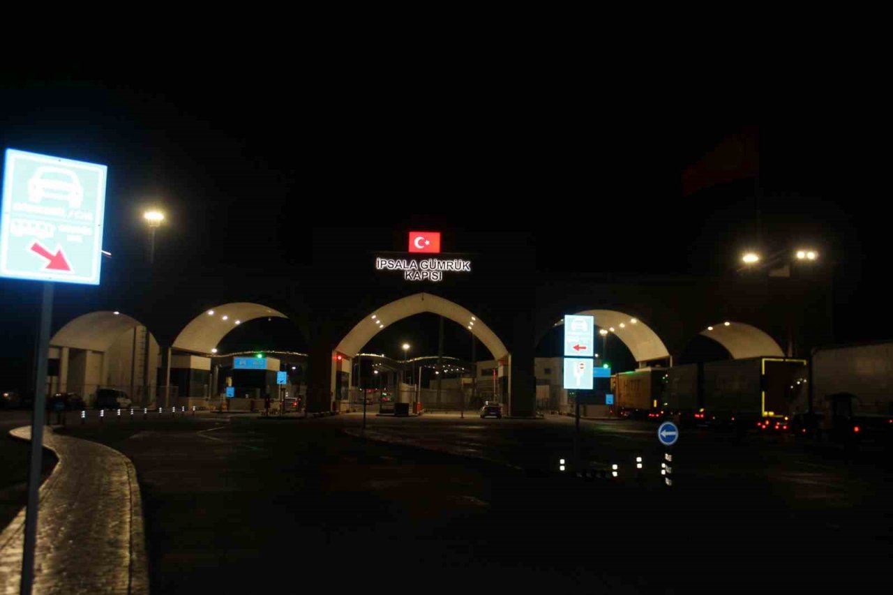 Avrupa’ya gitme hayaliyle tırın dorsesine giren 4 göçmen öldü