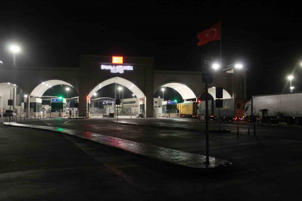 Avrupa’ya gitme hayaliyle tırın dorsesine giren 4 göçmen öldü