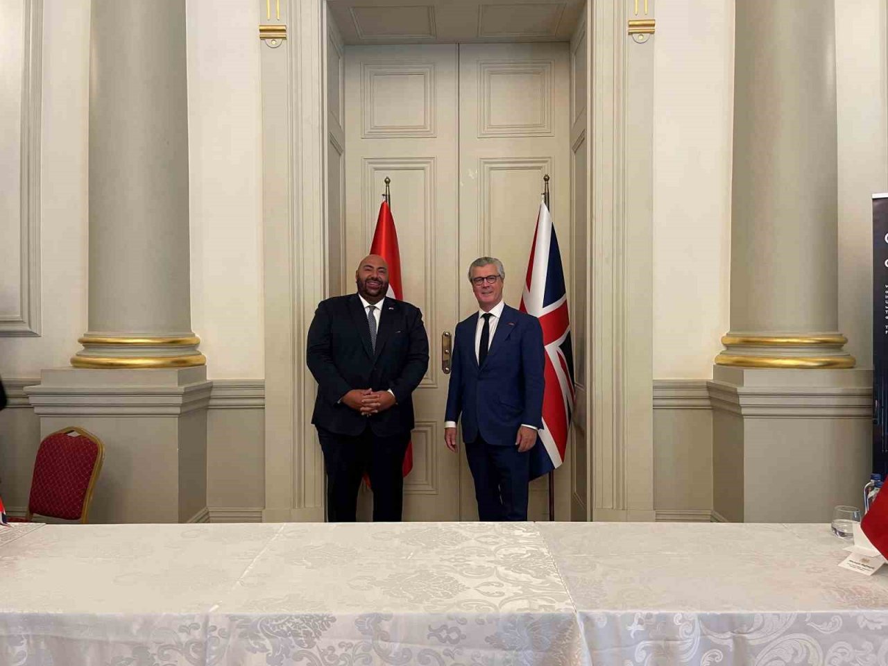 Birleşik Krallık ’tan Türkiye’deki yeni yüksek hızlı elektrikli demir yolu için 781 milyon euro tutarında finansman