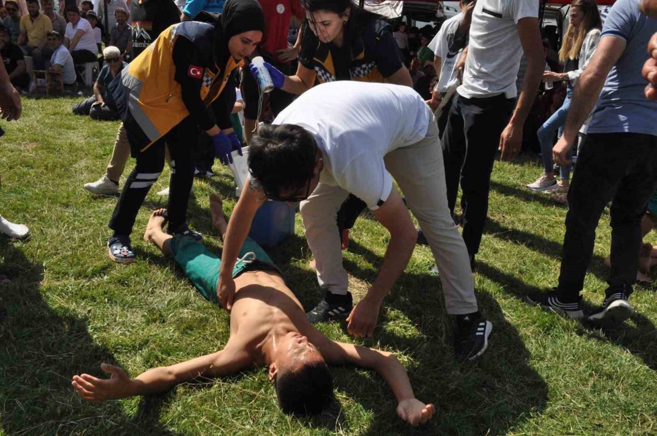 Köyde bayram şenliği