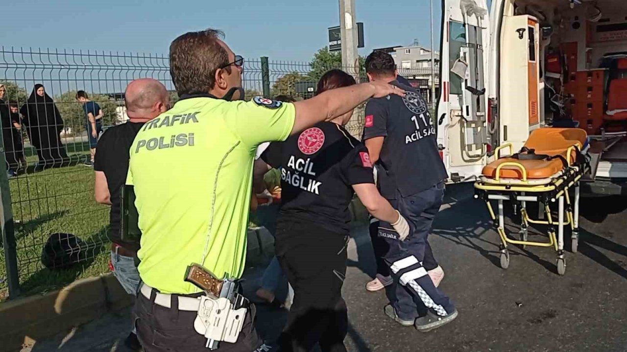 Edremit’te kavşakta zincirleme kaza: 1 yaralı