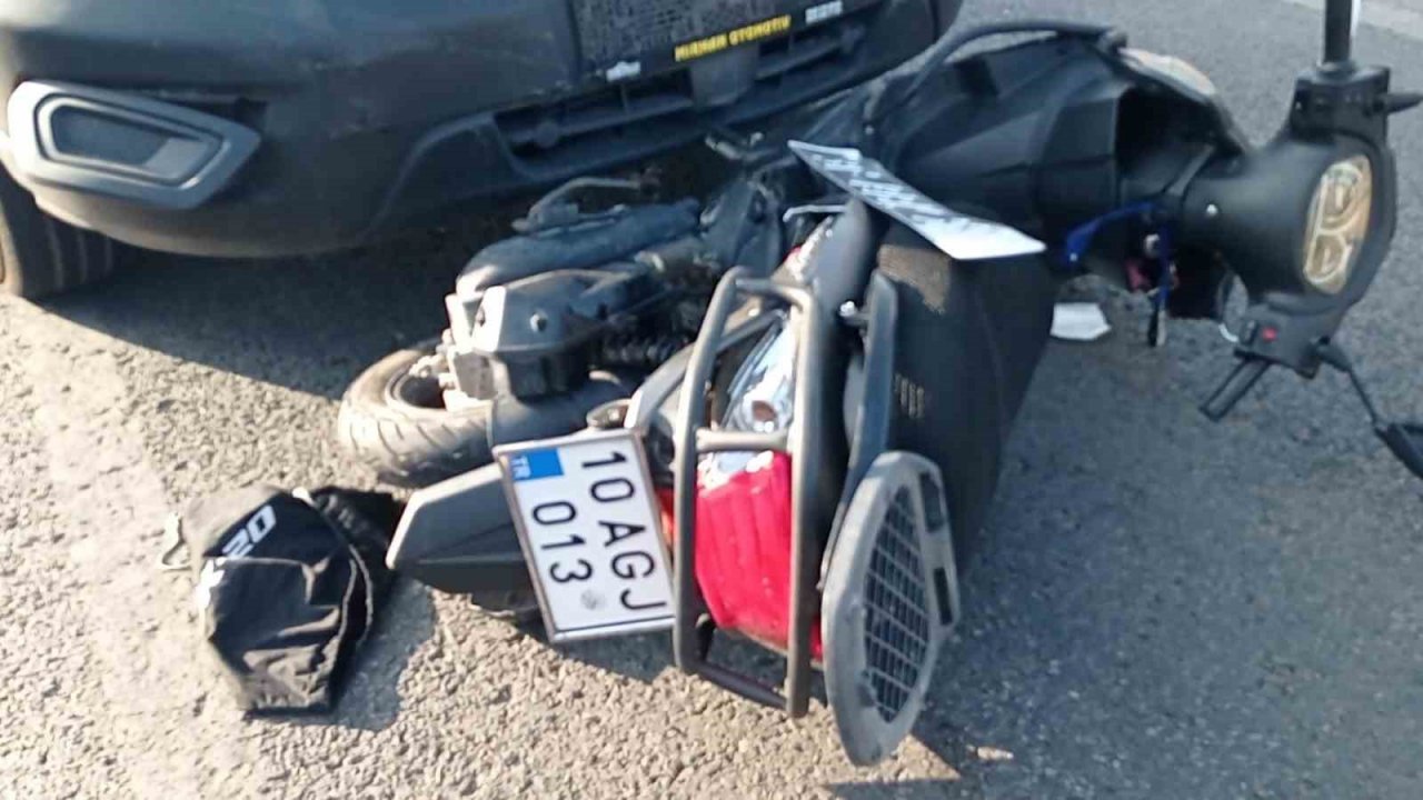 Edremit’te kavşakta zincirleme kaza: 1 yaralı