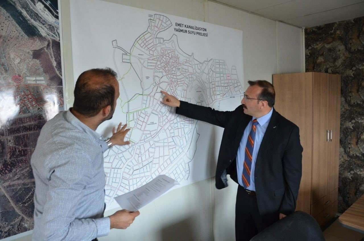 Emet’teki su sıkıntısının sebebi, eskimiş alt yapı ve görünmeyen su kaçakları