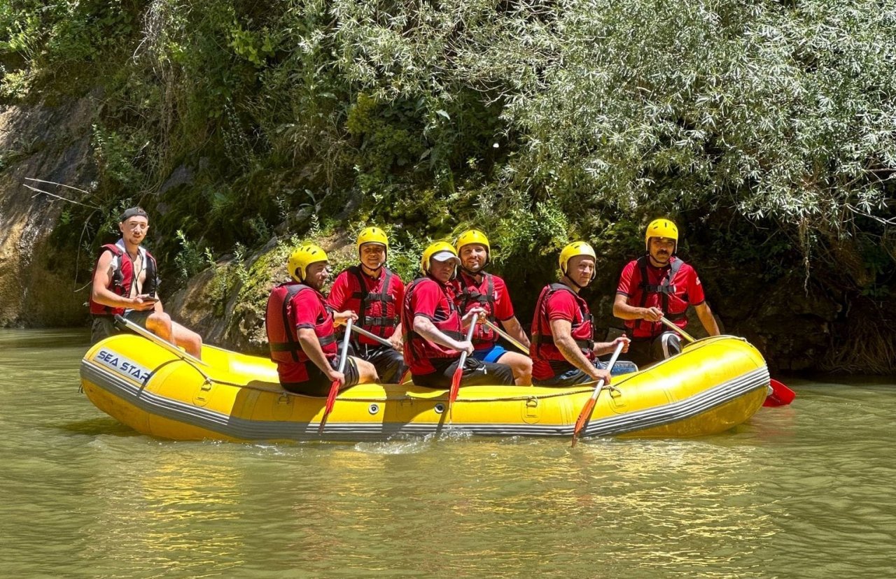 Erzincan MEB AKUB rafting etkinliği ile gelişimine devam ediyor