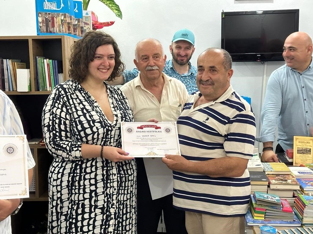 Gürcülerden Sinop’taki kütüphaneye hediye 500 kitap