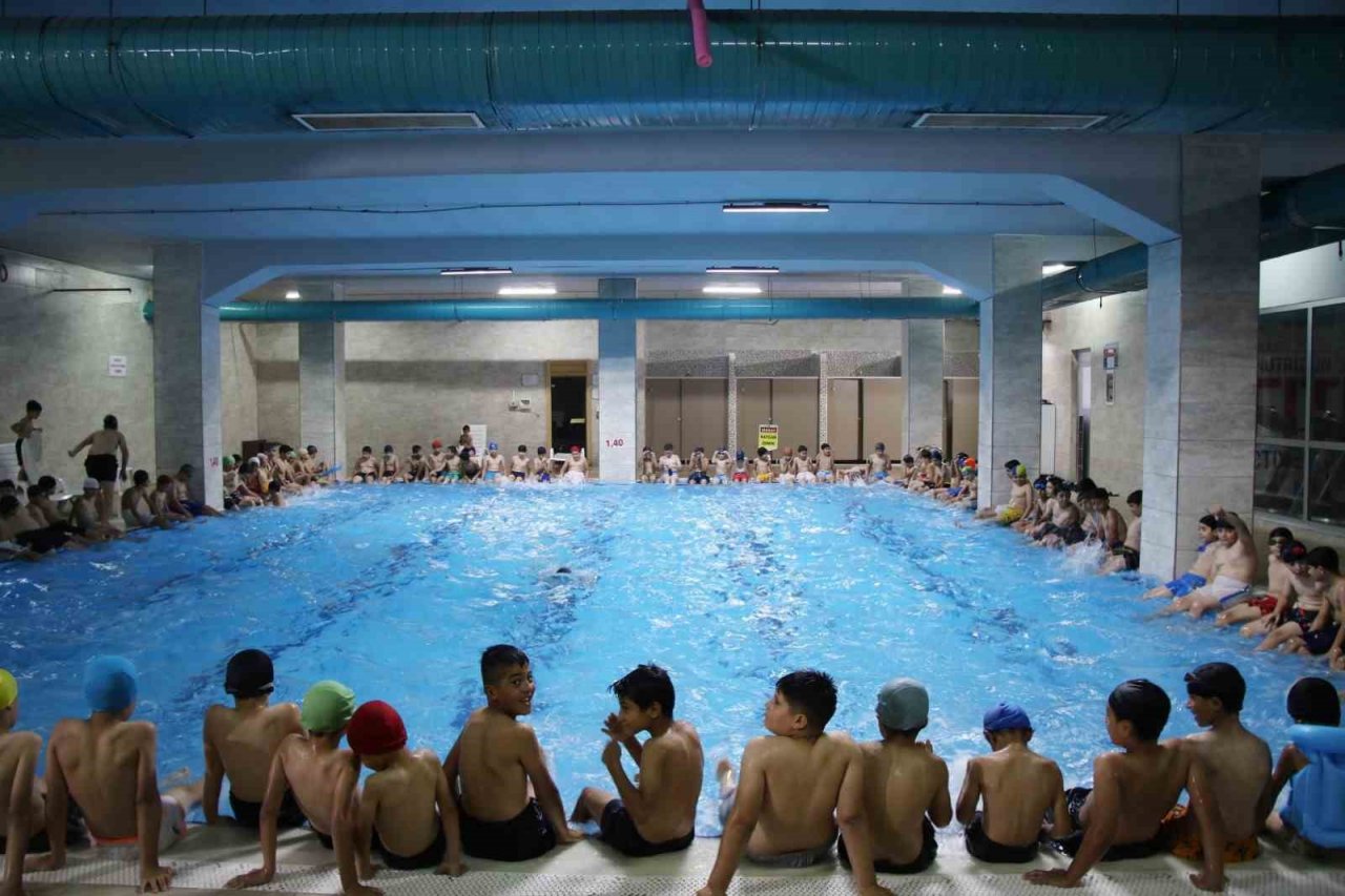 Haliliye’de gençlerin adresi yaz spor okulları oluyor