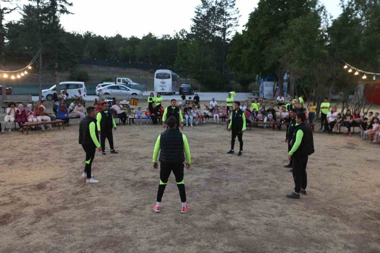 Büyükşehir’in doğa kampı ile Kayserililer doğaya akın etti