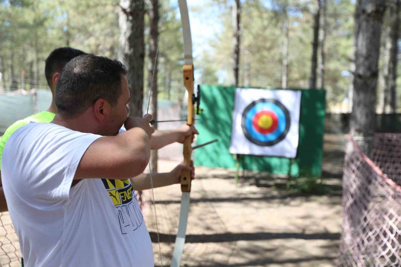 Büyükşehir’in doğa kampı ile Kayserililer doğaya akın etti
