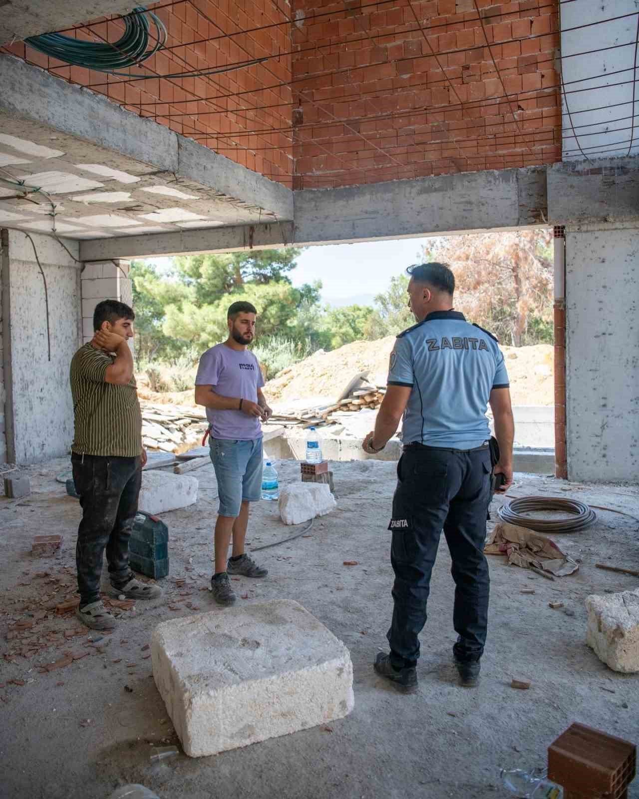 Kusadası’nda inşaat yasaklarına uymayanlara geçit yok