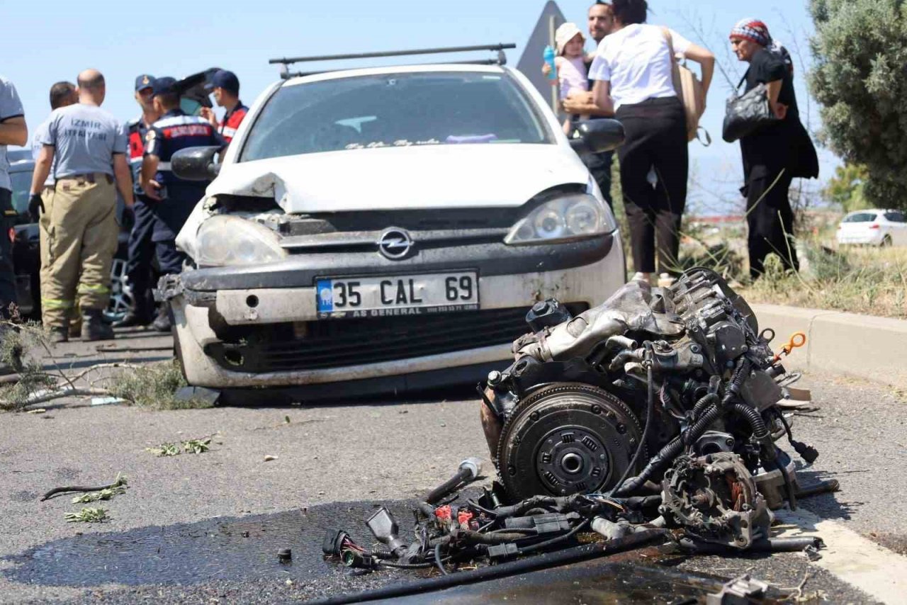 Karşı şeride geçen araç faciaya sebep oluyordu: 1’i ağır 3 yaralı